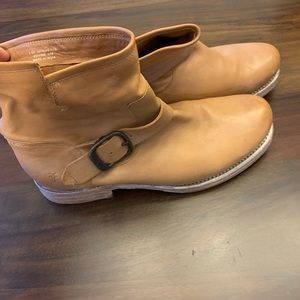 FRYE Veronica ankle boots.  Worn twice. 8 1/2